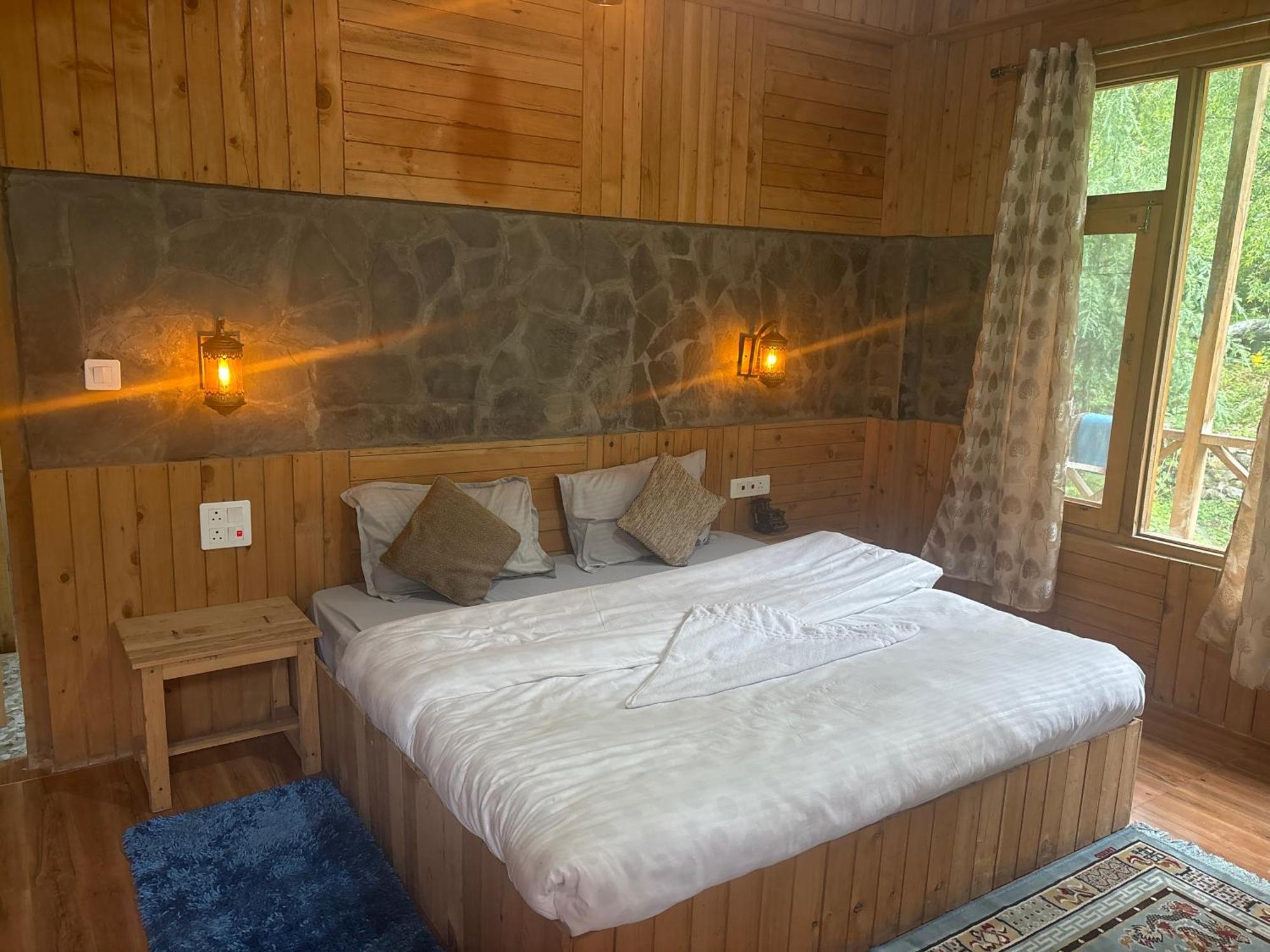 The Cozy Cabin, Jibhi Banjar ภายนอก รูปภาพ