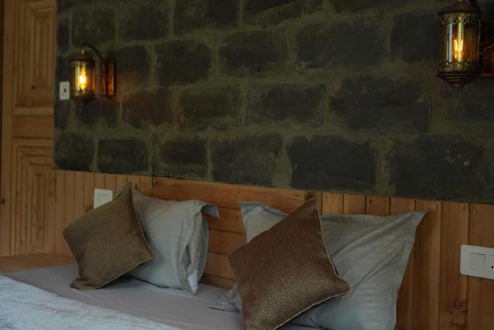 The Cozy Cabin, Jibhi Banjar ภายนอก รูปภาพ
