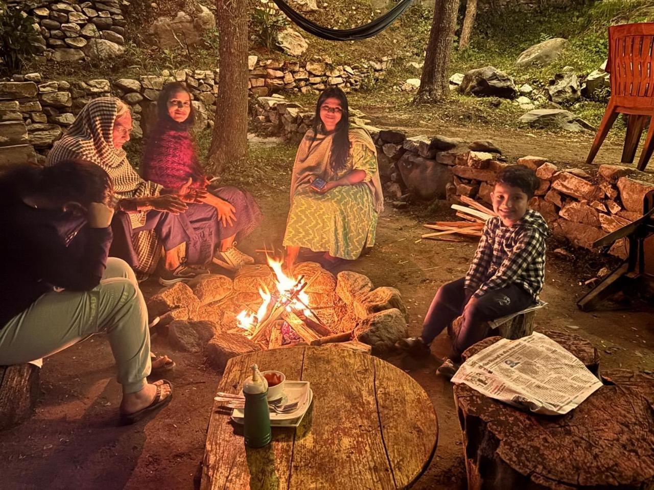 The Cozy Cabin, Jibhi Banjar ภายนอก รูปภาพ