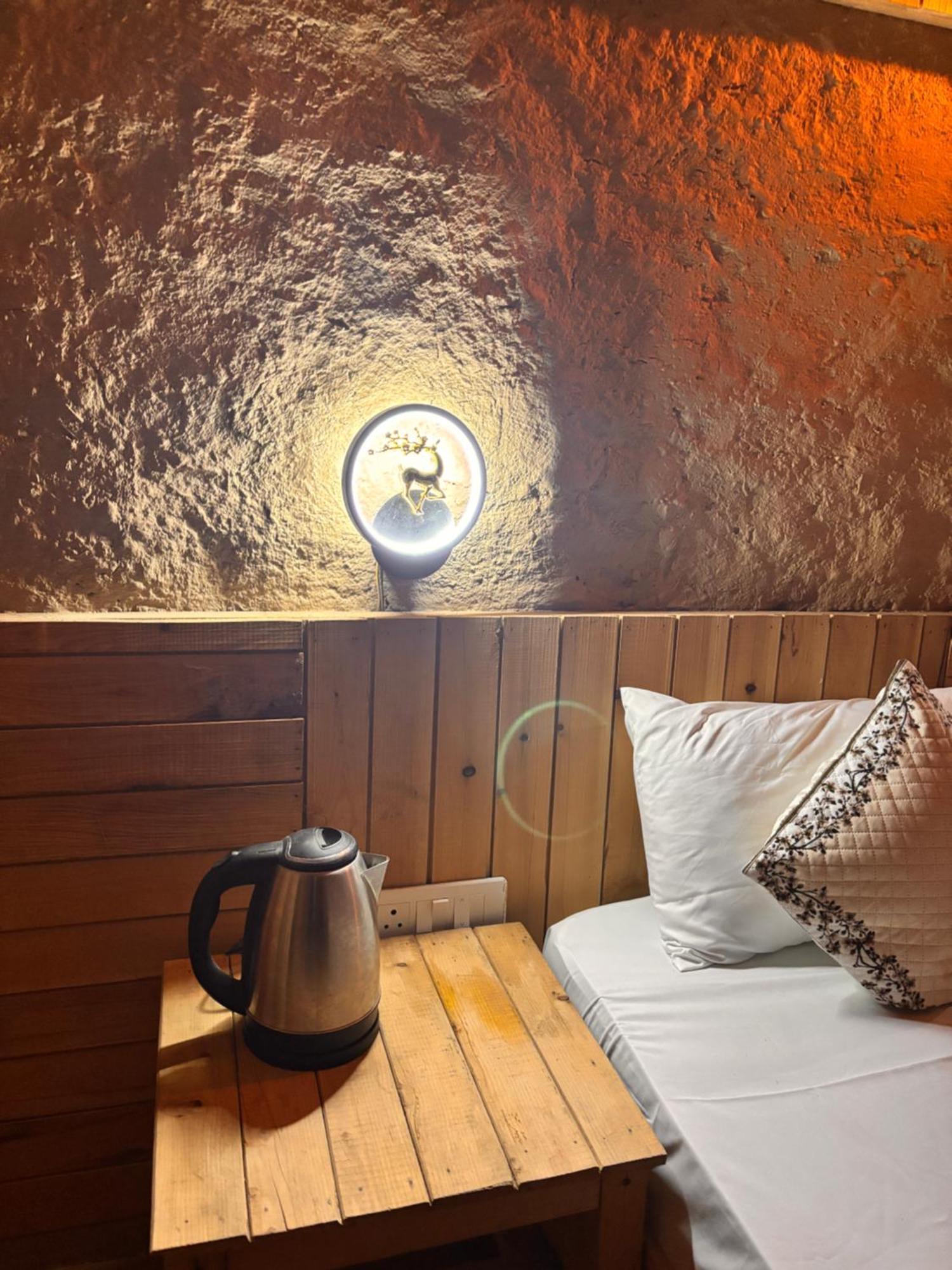 The Cozy Cabin, Jibhi Banjar ภายนอก รูปภาพ